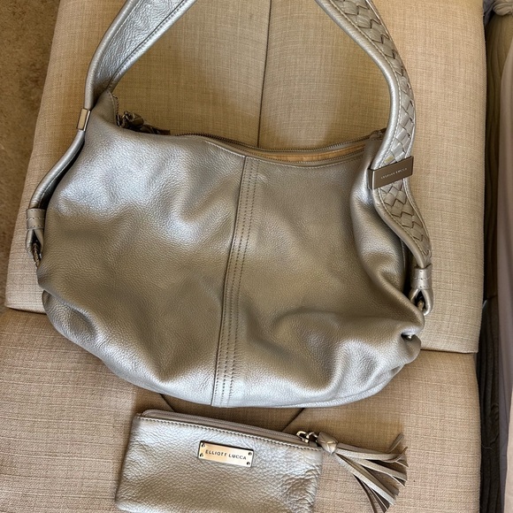 Elliott Lucca Annabelle Metallic Silver Pebbled Leather Bag w/Matching Zip Coin - Picture 7 of 7